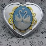 Sweetheart Swans Silver Hea..